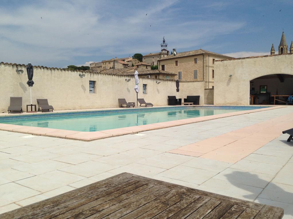 Domaine Saint Martin Hotel Valliguieres Exterior photo