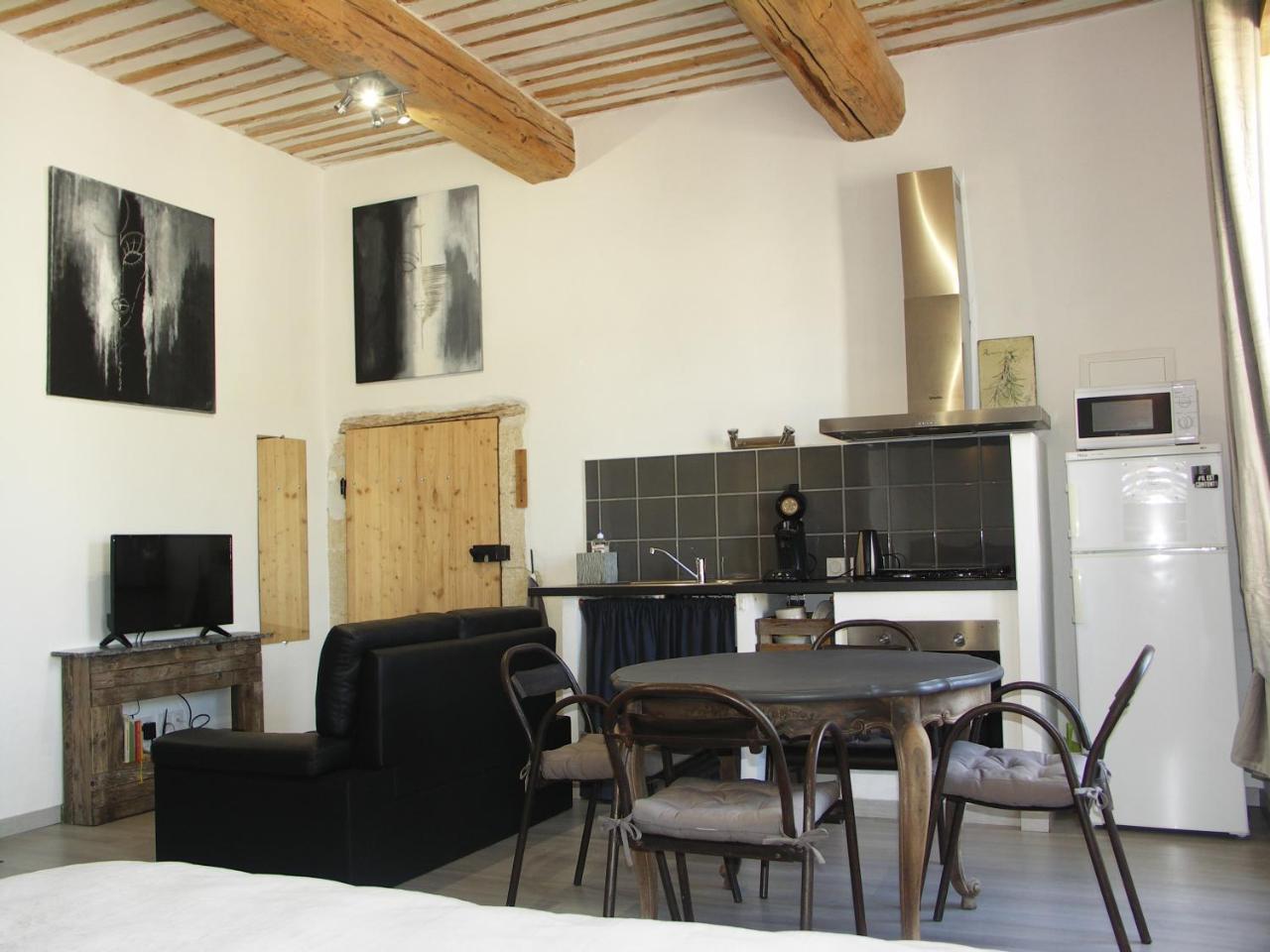 Domaine Saint Martin Hotel Valliguieres Exterior photo