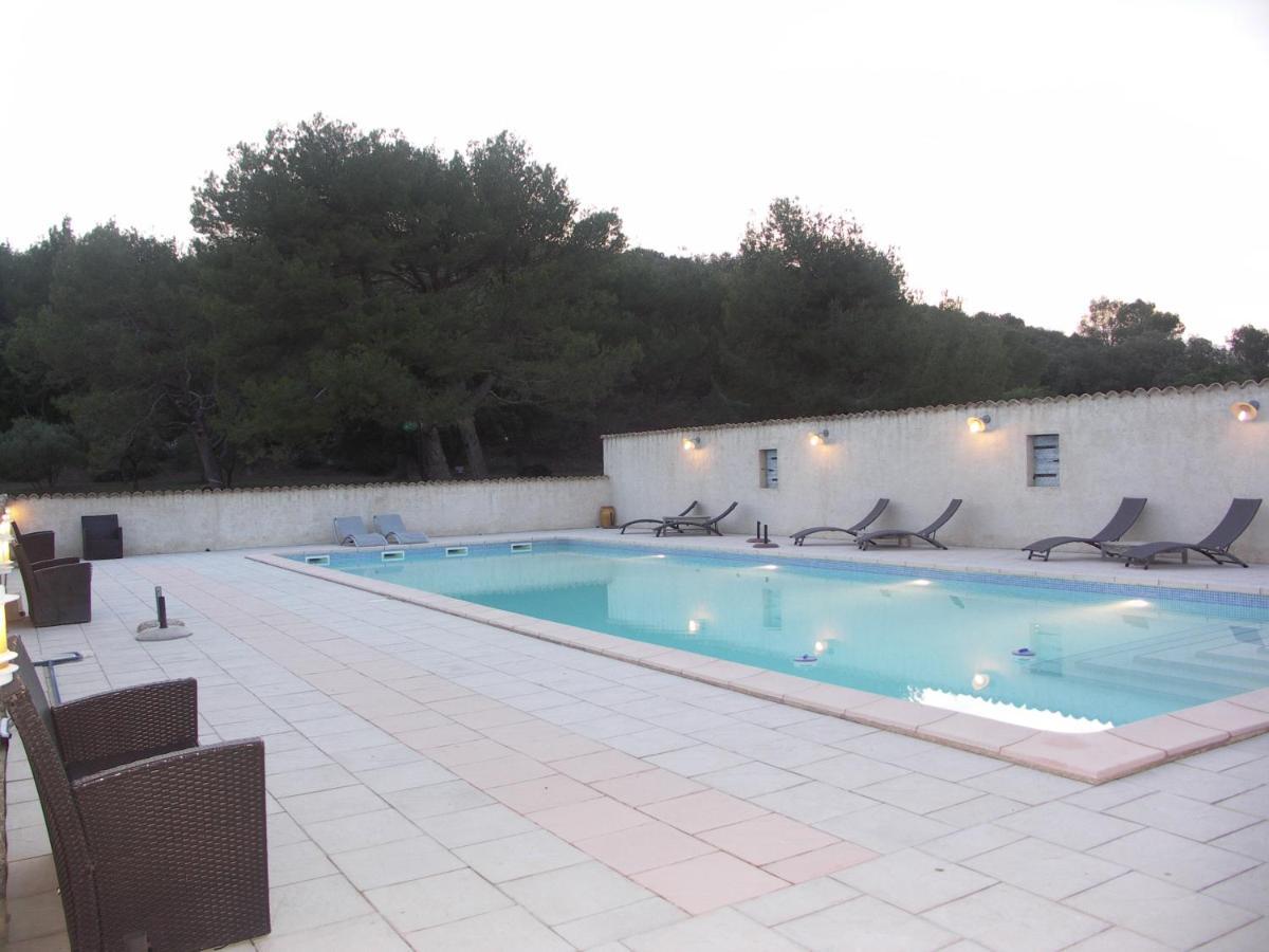 Domaine Saint Martin Hotel Valliguieres Exterior photo